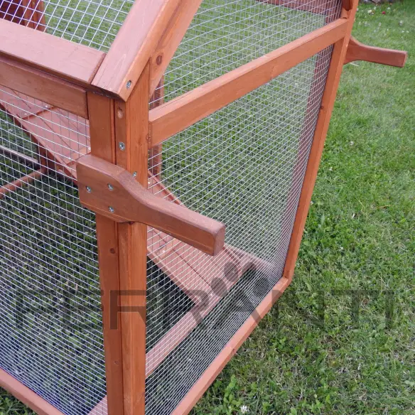 Poignées pour déplacer le poulailler mobile sur roues