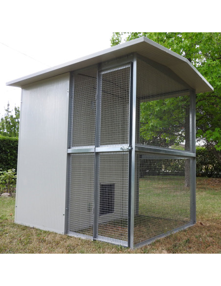Abri pour chat extérieur en panneaux sandwich avec cage