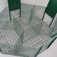 Piège pour pies corbeaux et corvidés modèle Larsen à 4 entrées 2