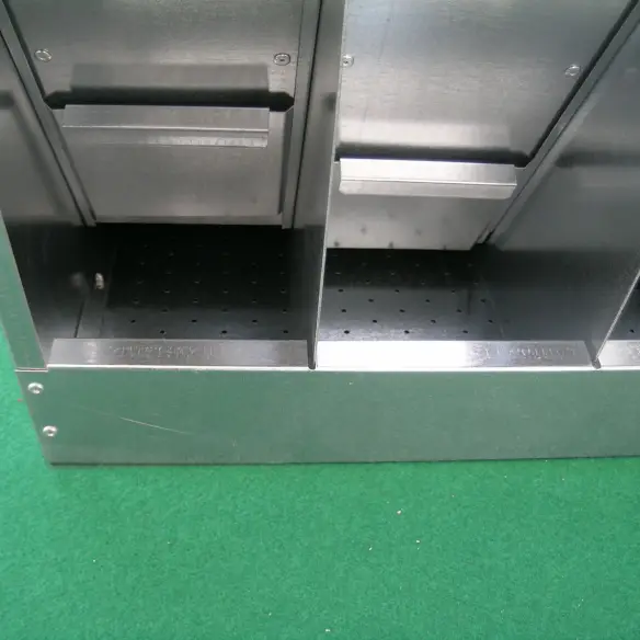 Mangeoire avec compartiments réglables pour oiseaux et poules modèle grand