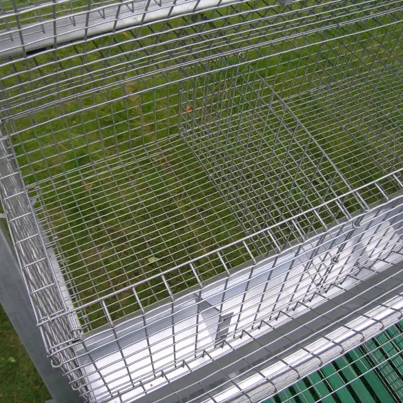 Compartiment d’engraissement dans cage à lapins