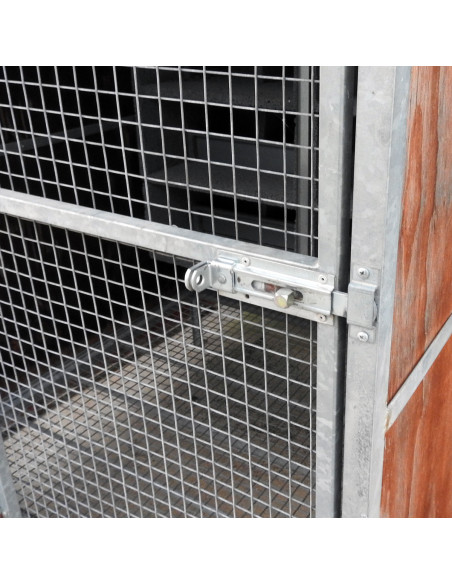Fermeture avec cadenas du pigeonnier volière pour pigeons