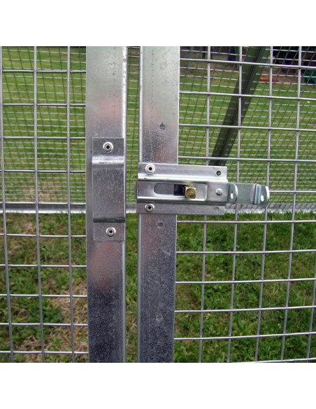 Enclos 3 côtés avec porte pour 8 poules ouvert à l’arrière 137x200x133h poulailler non inclus