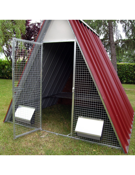 Porte du poulailler à terre pour poules Porte du poulailler à terre pour poules