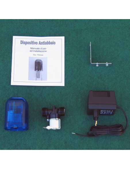 Détail du système anti-aboiement par jet d’eau pour chien