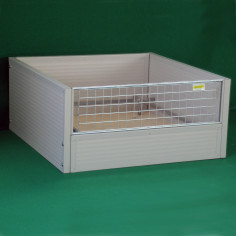 Caisse de mise bas pour chien isotherme en panneaux sandwich