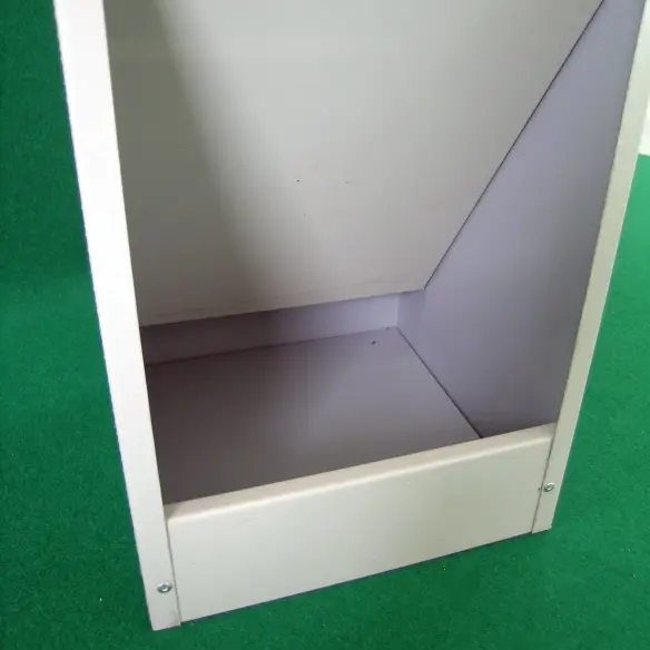 Système de remplissage automatique de la mangeoire pour chien