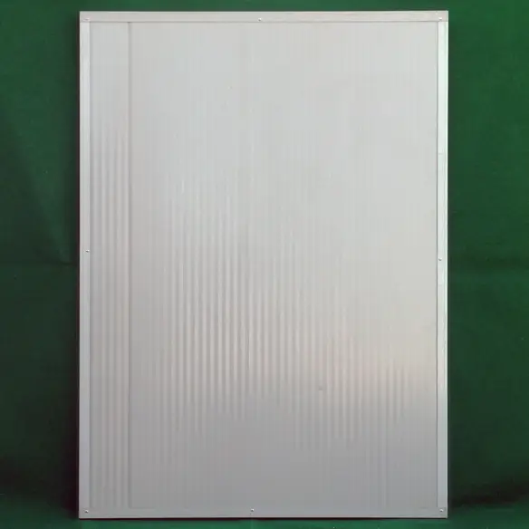 Panneau sandwich isolé pour toiture et cloisons