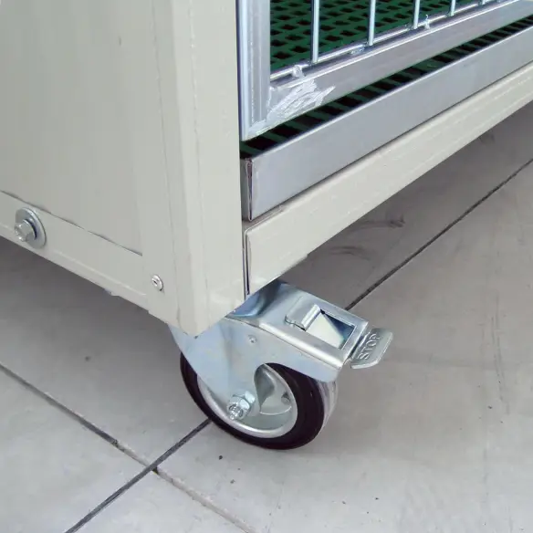 Roues de la cage d’hospitalisation vétérinaire