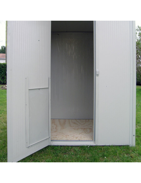 Intérieur de la niche avec plancher surélevé