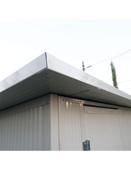 Détail de la niche isolée pour grand chien