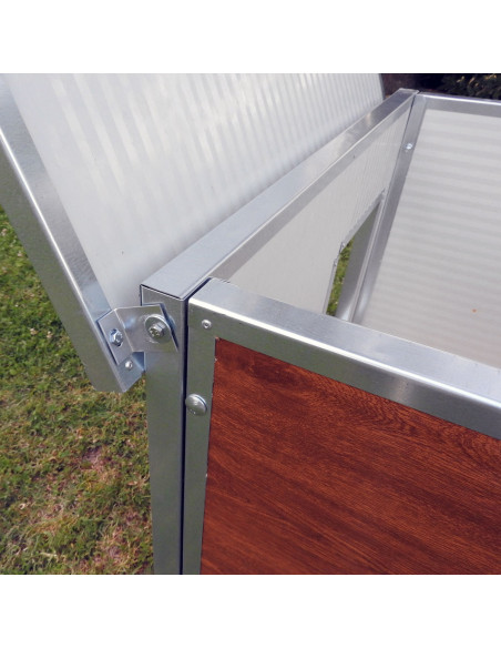 Détail du toit ouvrant de la niche effet bois Détail du toit ouvrant de la niche effet bois