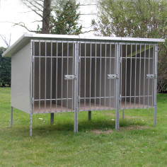 Box d’attente pour chien en panneaux galvanisés 2