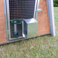 Petit Poulailler pour 8 Poules Isolé pour l'Hiver avec Fond Surélevé