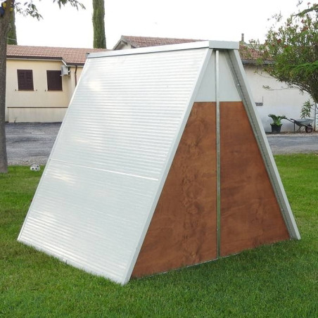 Poulailler Isolé pour 12 ou 20 Poules avec Accessoires | Ferranti